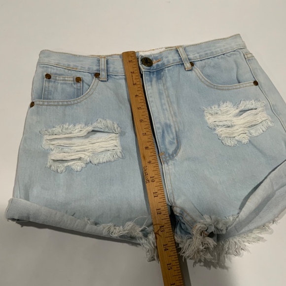ONE Teaspoon Sz 28 Outlaws Low Waist Curved Raw Hem Jean Shorts - Picture 8 of 8